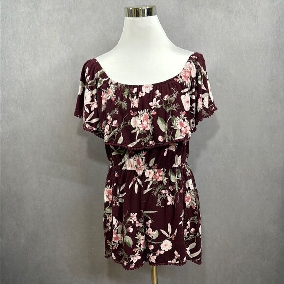 Floral On or Off-Shoulder Shorts Romper - Picture 1 of 6